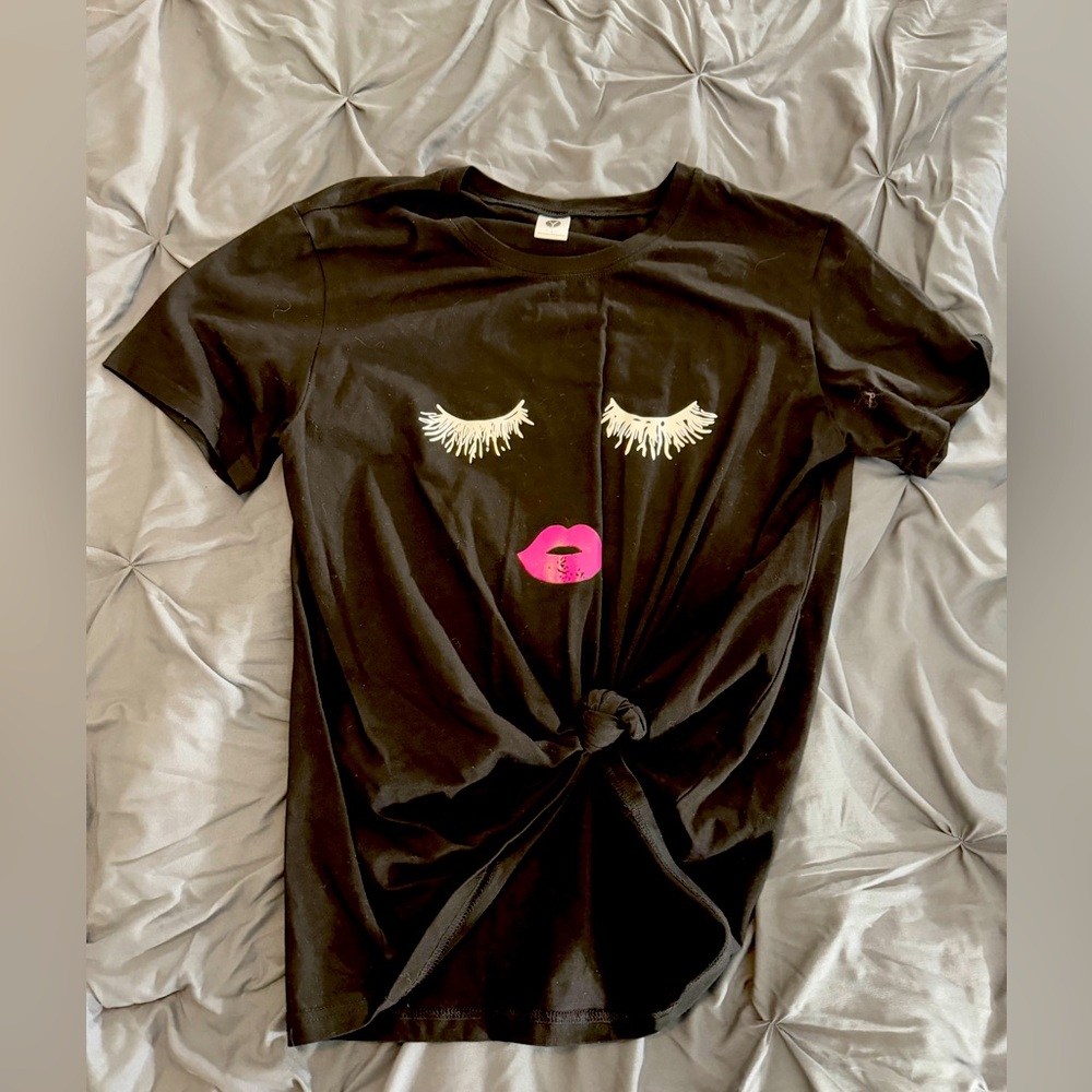 Women’s  T-shirt